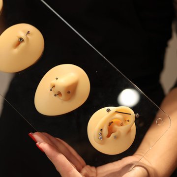 Piercer profesional VEAN TATTOO