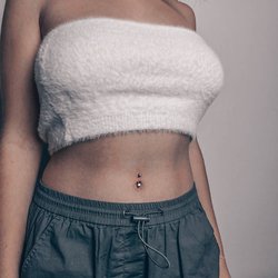 Piercing ombligo